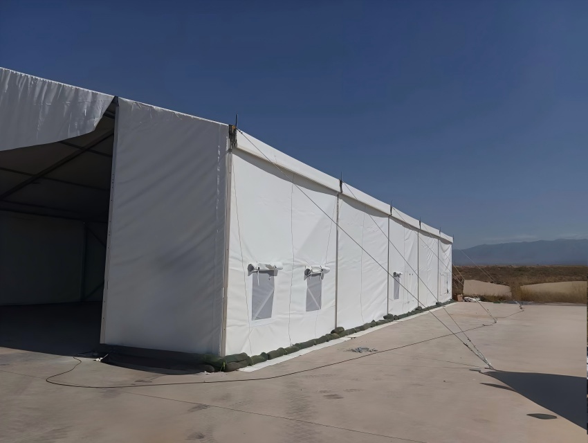 內(nèi)蒙防沙塵保障篷房.jpg